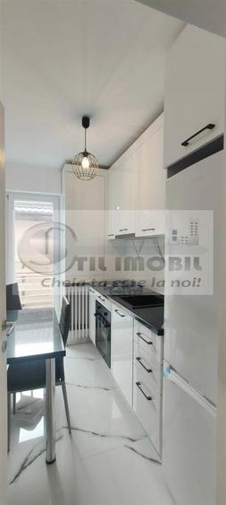 AP 2 CAM CAPAT CUG LUNCA CETATUII SEMIDECOMANDAT ETAJ 1 - 8