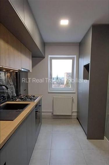 Apartament 2 camere renovat, etaj intermediar, Bartolomeu