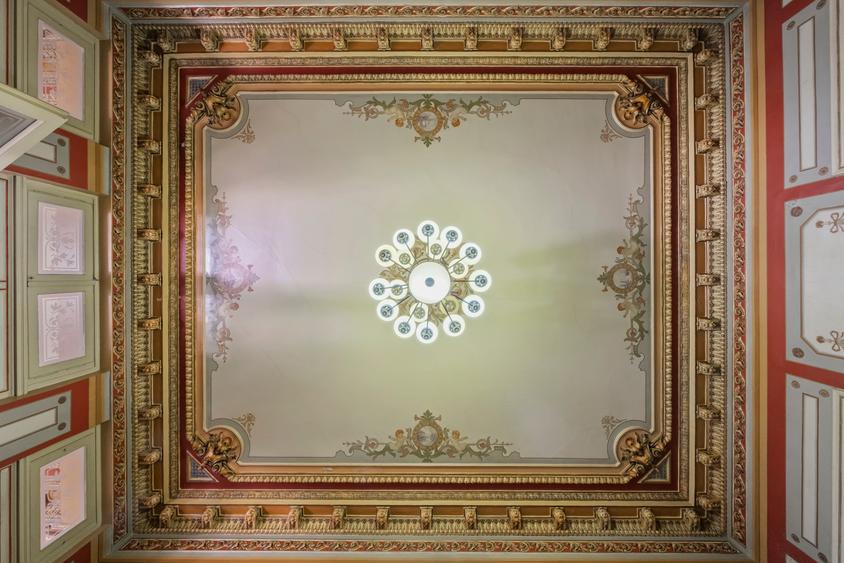 Vilă / Palat / Investiție zonă Universitate - 13