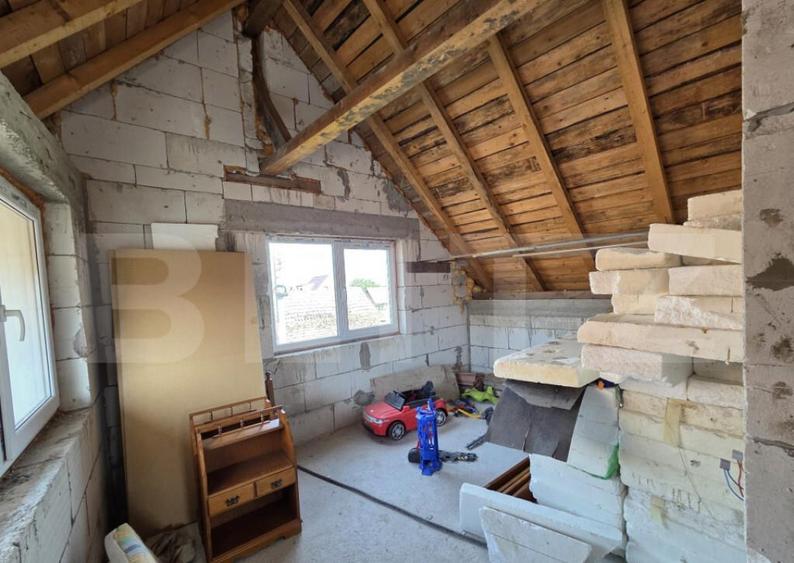 Casa de vanzare 120 mp, 3 camere + living, terasa, pa - 2