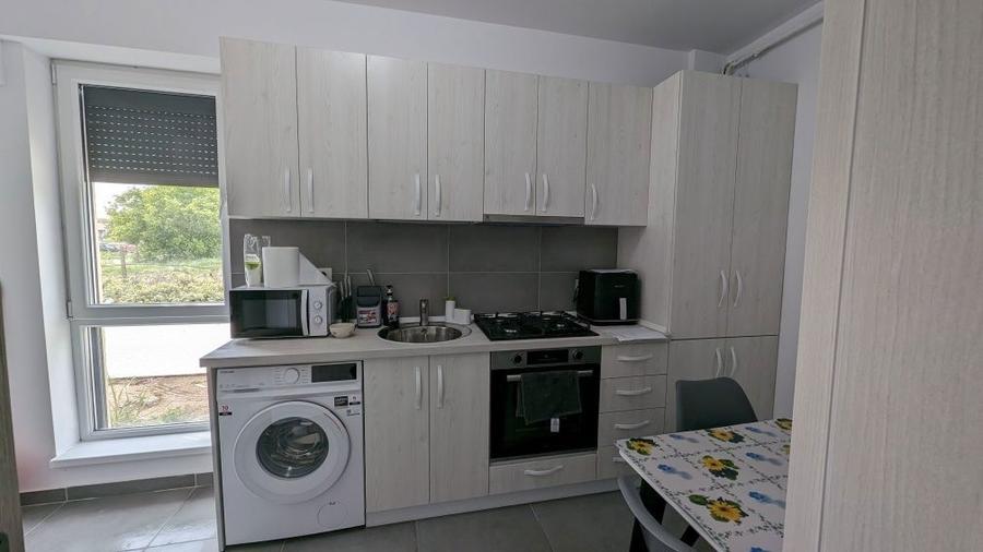 Inchiriez garsoniera in Sector 4 - 1