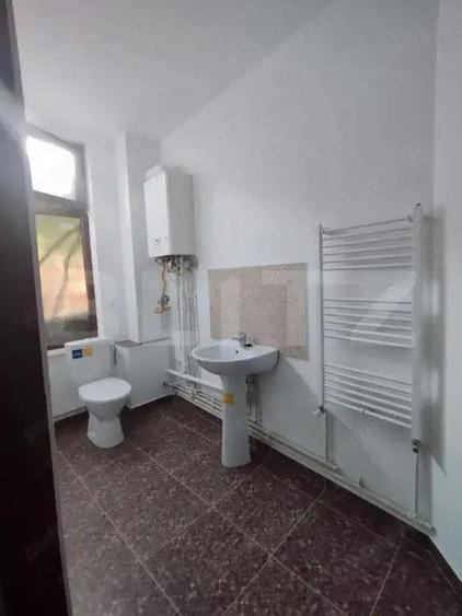 Spatiu de birouri, zona centrala - 6