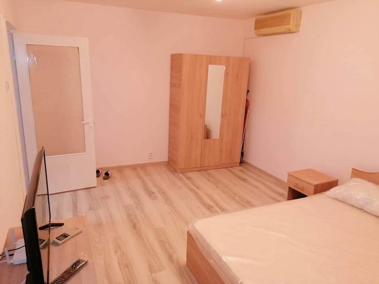 Garsoniera de inchiriat in sector 4. - 3