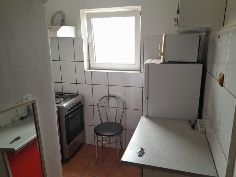 Inchiriez garsoniera Arad,str 6 Vanatori, - 5
