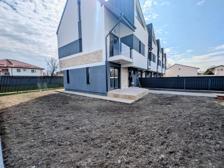 Parc,promenada-Chiajna,case elegante P+E+M gata de mutare,finisaje calitative - 1