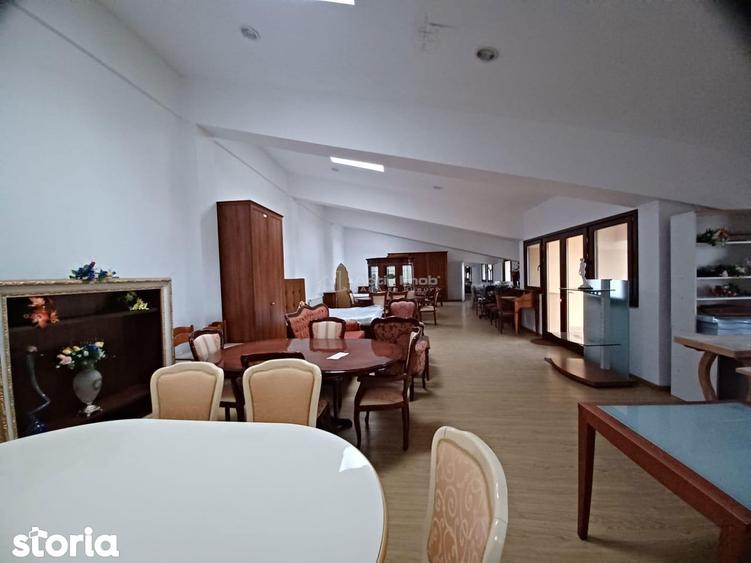 Spațiu comercial, de 1,400 mp, în Corbeanca