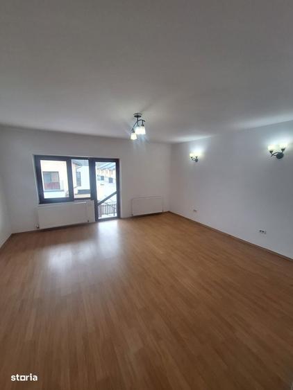 Casa P+etaj in Vladesti - 9