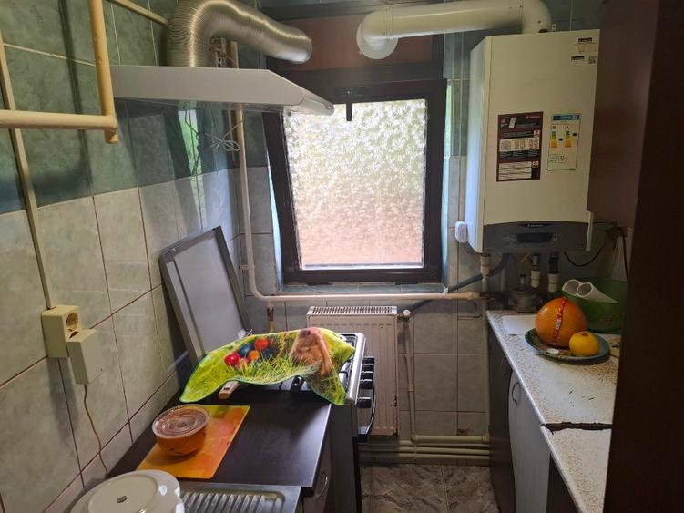 Vând apartament 2 camere - 8