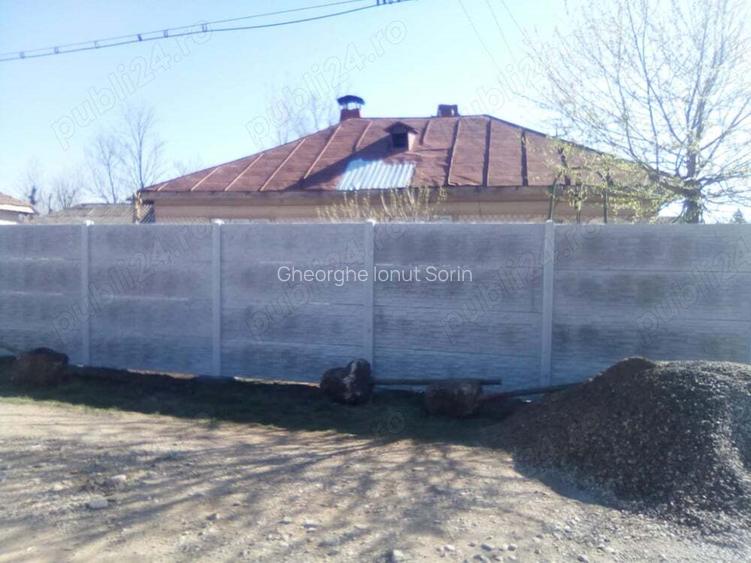 Casa+curte de vanzae