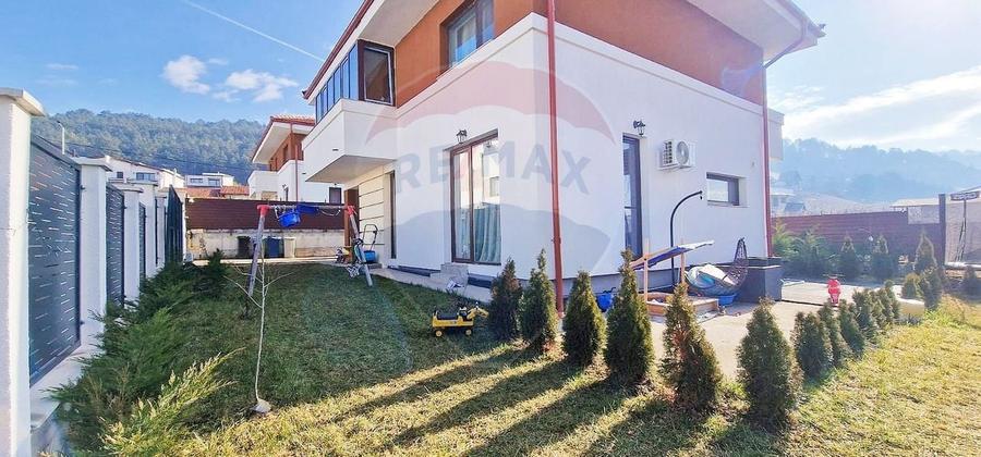 Casă Individuală la Cheie – Nouă, Ultrafinisată, zona Vivo! - 1
