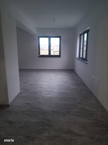 Casa tip duplex moderna in Sangeorgiu , confort, spatiu si eleganta - 2