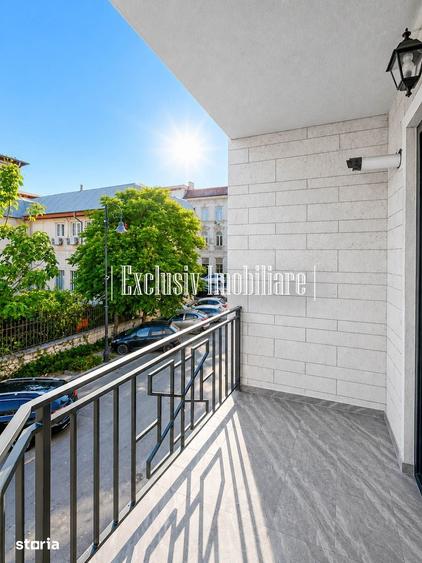 Apartament cu 2 camere decomandat în Peninsula