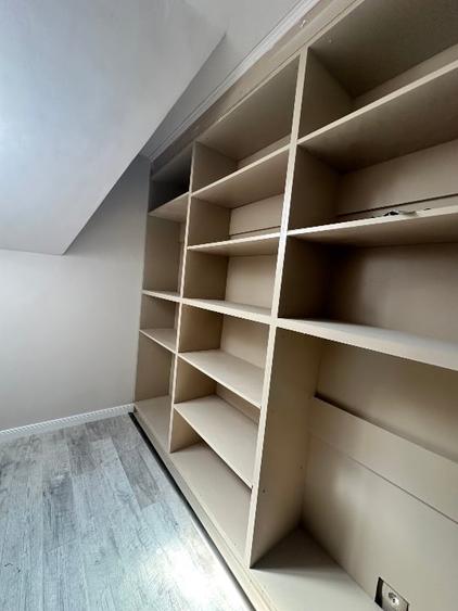 Casa situată în spatele primăriei aproape de centru - 3