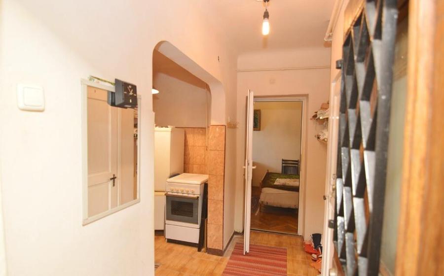 Garsoniera Baba Novac | Curte Generoasa | Localizare Excelenta - 4