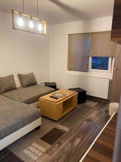 Inchiriez garsoniera in Resita zona Renk pe termen lung tel zero 746noua88299 - 6