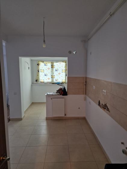 De Vanzare Apartament 2 camere decomandat Zamca cu loc de parcare - 3
