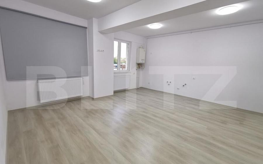 Apartament 2 camere ,loc de parcare + boxa , zona 9 mai - 1