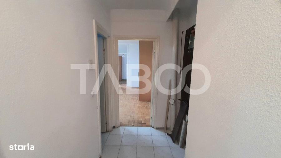 Apartament cu 2 camere nedecomandat, mobilat în Mihai Viteazul