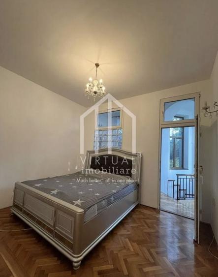 Casa formata din 2 apartamente, 2 garaje,  3 bai - zona Trei Stejari - 2
