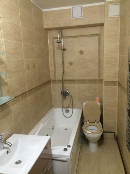 Inchiriez Apartament ultracentral 3 camere - 6