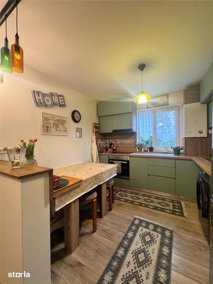Apartament cu 2 camere semidecomandat în Piața Centrală