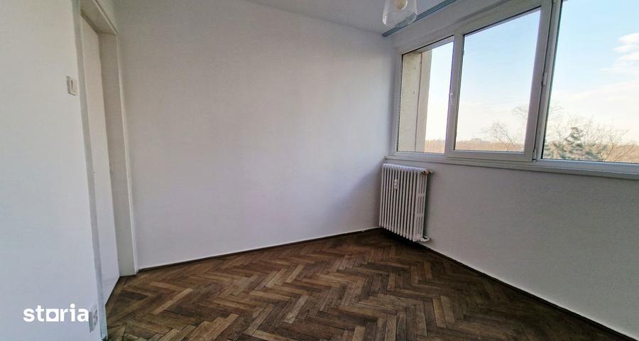 Apartament cu 3 camere decomandat în Floreasca