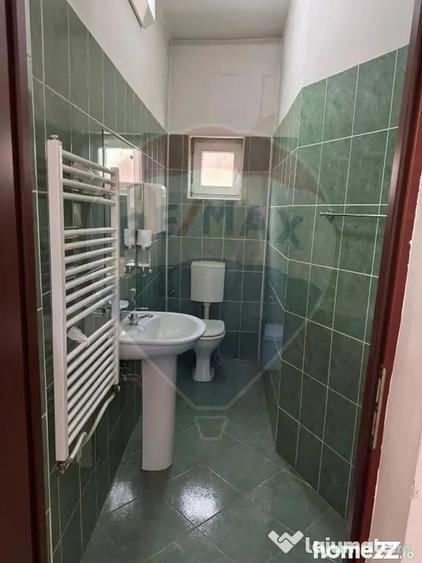 Casă cu 5 camere cu Teren 1363 Mp în Mărăști