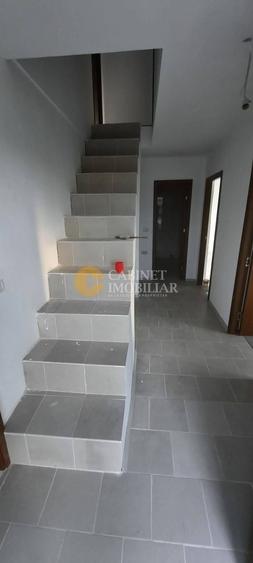 Casă individuală cu 4 camere cu Canalizare în Voinești