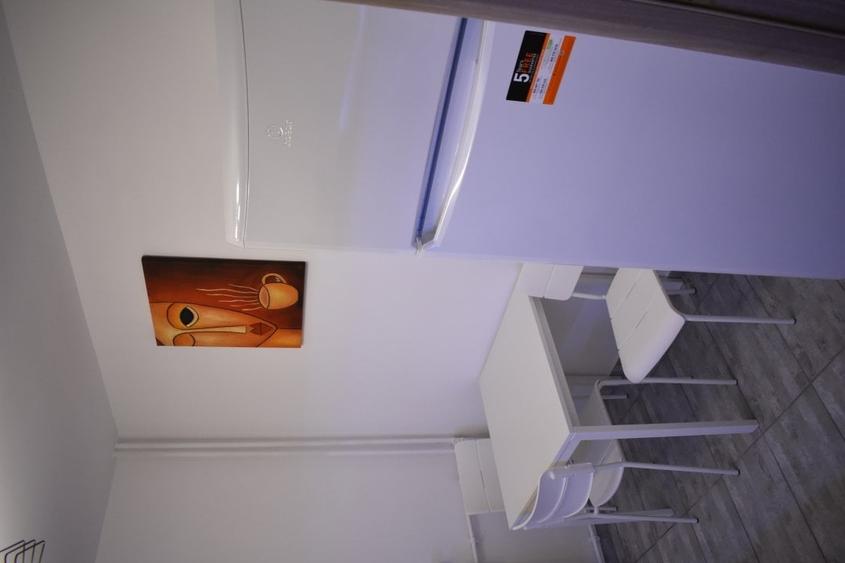 Apartament cu 2 camere decomandat în Apărătorii Patriei