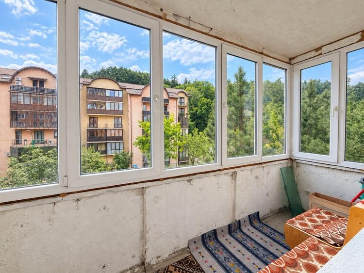 Apartament de 3 camere, situat pe Carpaților - 13