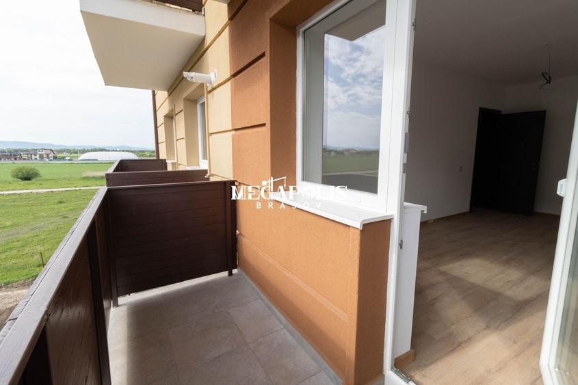 Apartament cu 3 camere decomandat în Sânpetru