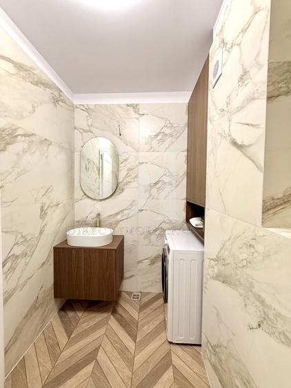 Apartament cu 2 camere semidecomandat, mobilat în Florești