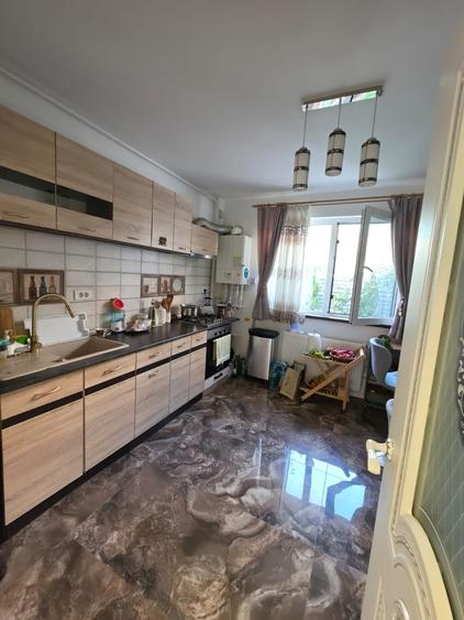 Duplex cu 4 camere cu Teren 200 Mp în Theodor Pallady