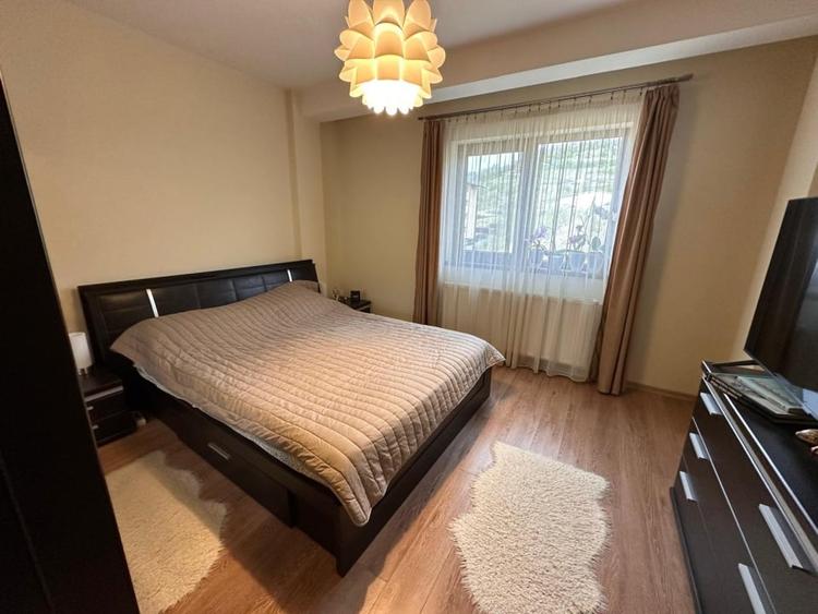 Apartament cu 3 camere semidecomandat, mobilat în Florești