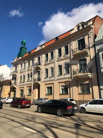Apartament cu 20 camere decomandat în Ultracentral