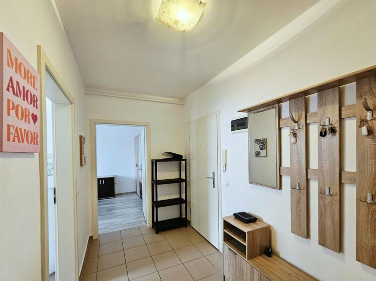 Apartament cu 2 camere decomandat în Avantgarden