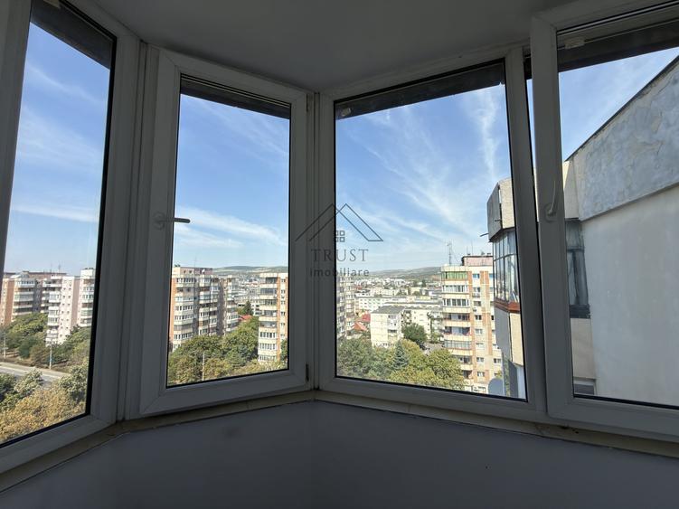 Apartament cu 4 camere decomandat, mobilat în Mărăști
