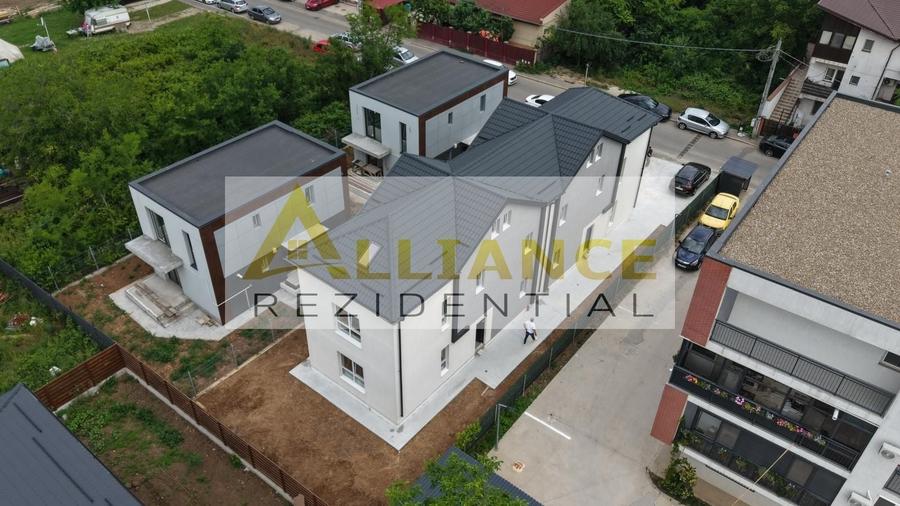 Casă individuală cu 5 camere decomandat cu Canalizare în Sud