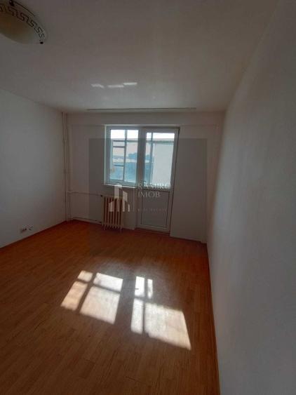 Apartament cu 2 camere decomandat în Brâncoveanu — fotografia 2
