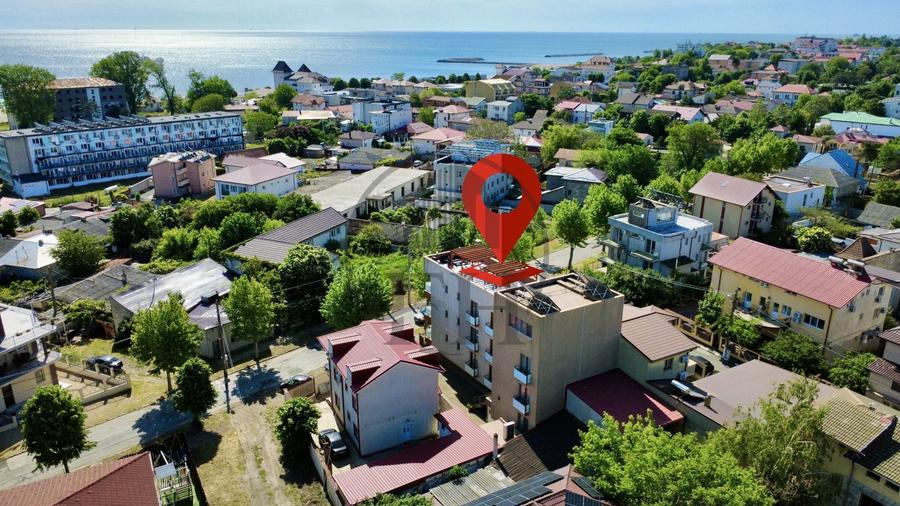 Casă individuală cu 16 camere cu Canalizare în Nord-Est