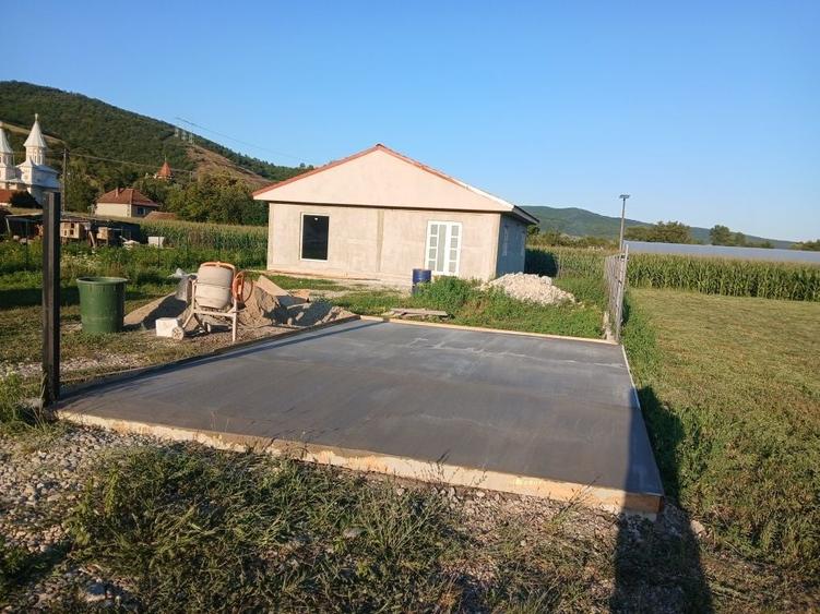 Casă cu 3 camere în Chimindia