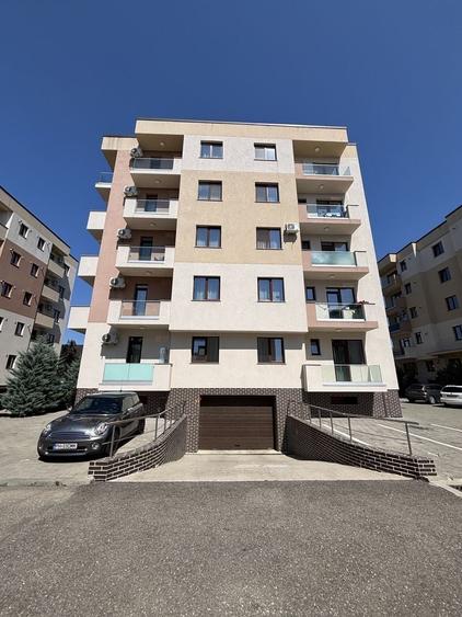 Apartament cu 3 camere decomandat în Albert