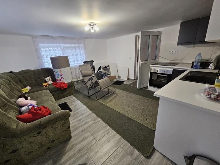 Casă individuală cu 52 camere cu Teren 1500 Mp în Exterior Vest