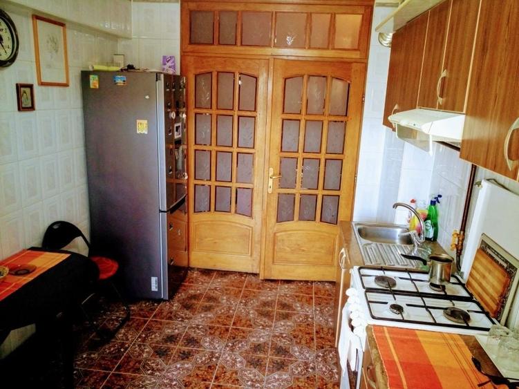 Apartament cu 4 camere decomandat în Ultracentral
