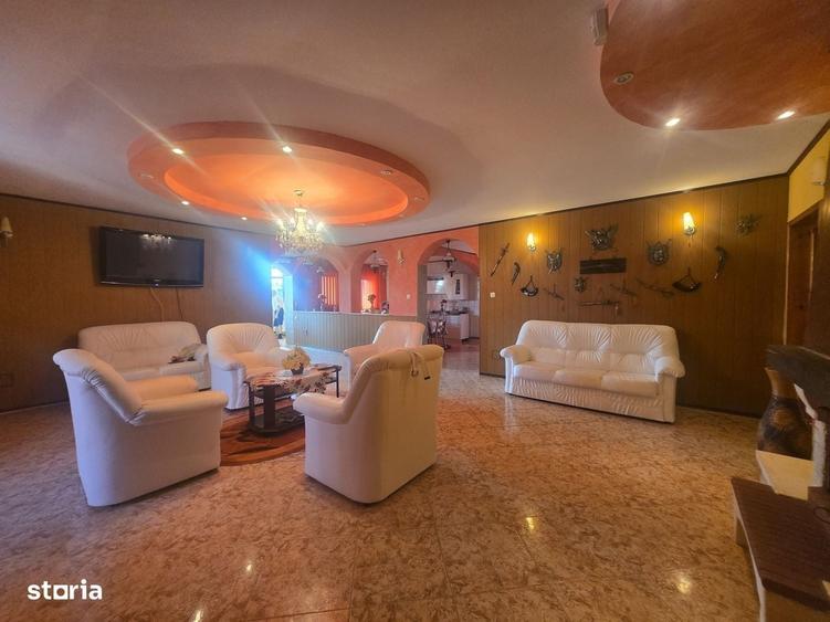 Casă cu 4 camere în Central