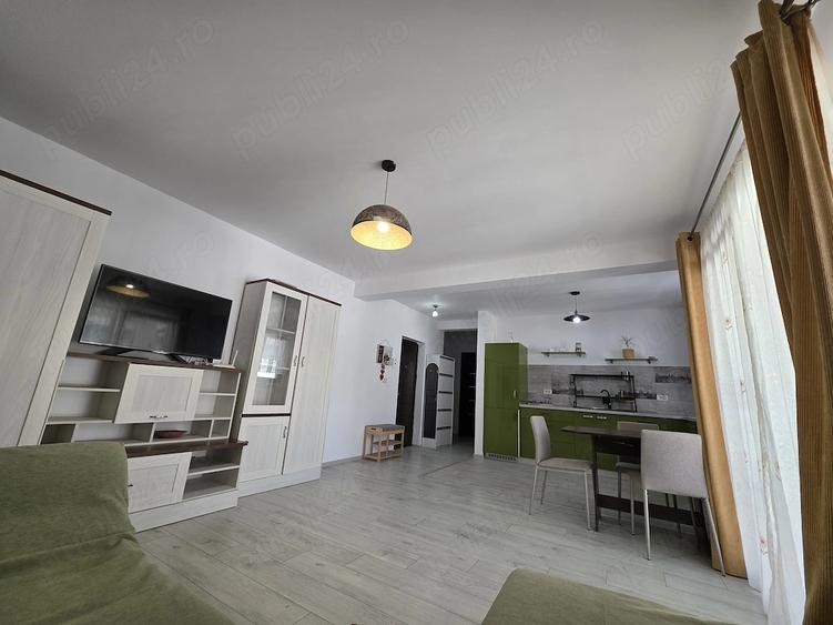 Apartament cu 2 camere semidecomandat, mobilat în Giroc
