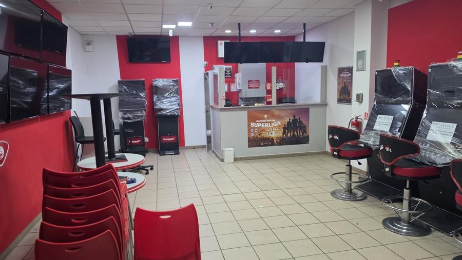 Spațiu comercial, de 85 mp, în Galata