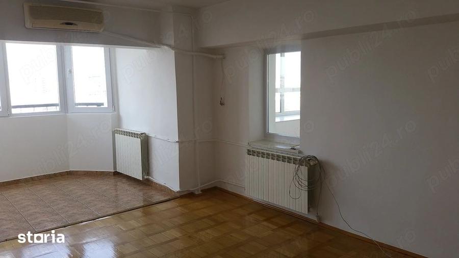 Apartament cu 4 camere în Centrul Civic
