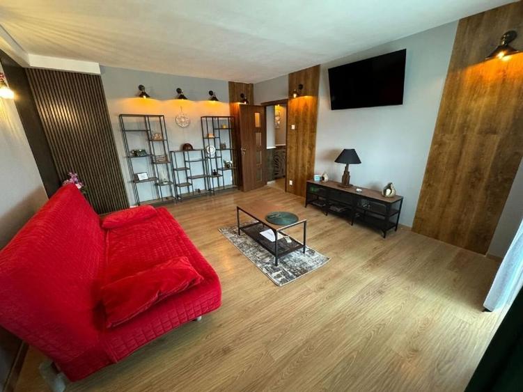 Apartament 2 Camere Unirii | Cartierul Evreiesc| Decomandat | 67 MP - 1