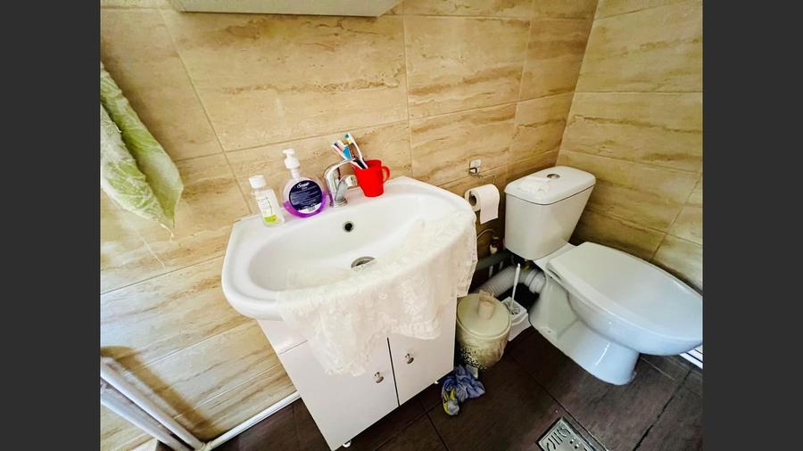 Casă cu 4 camere cu Canalizare în Cocorăștii Mislii